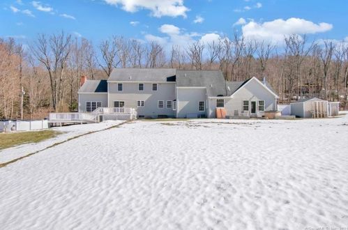 47 Foot Hills Rd, Durham, CT 06422-1705