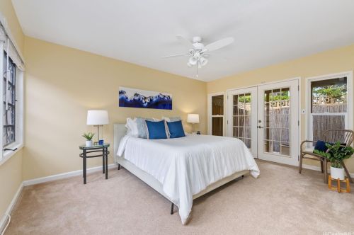 4933 Waa St, Honolulu HI  96821-1445 exterior