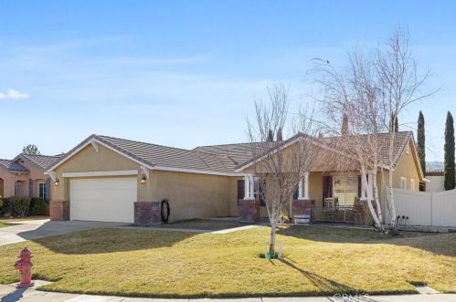 904 Michelle Ln, Tehachapi, CA 93561-9481