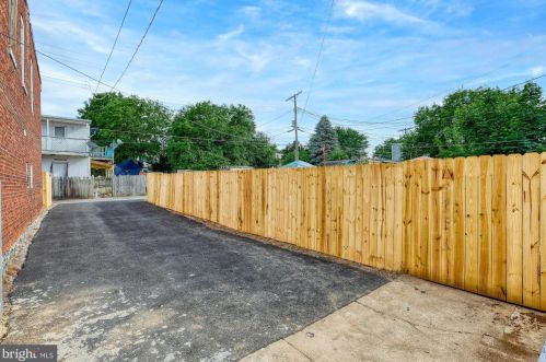 606 Company St, York PA  17401-3312 exterior