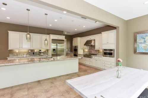 64 Interlude, Irvine CA  92620-3694 exterior