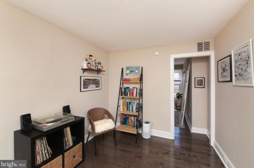 341 Gerritt St, Philadelphia PA  19147-5905 exterior