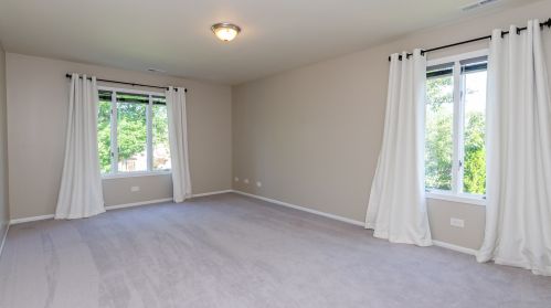 8749 Aintree Ln, Willowbrook IL  60527-8391 exterior
