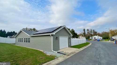 24 Cedar Pl, Auburn, NJ 08085-1414