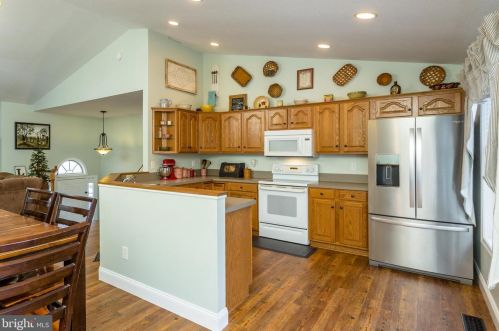 286 Alleghany Dr, Mc Gaheysville, VA 22840-2127