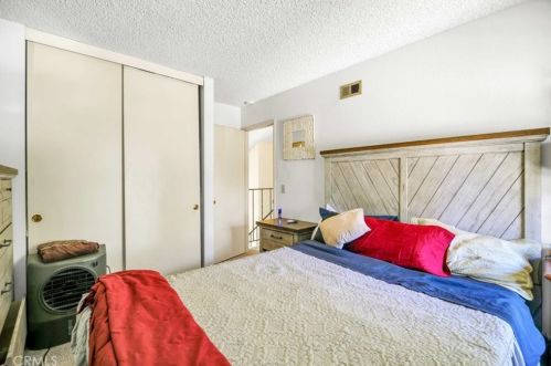 1035 Phillips St, Vista CA  92083-7156 exterior