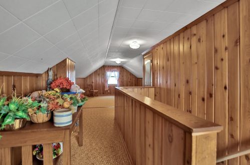 2112 Blomquist Ave, Saint Paul MN  55110-4702 exterior