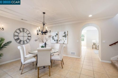 330 Adelaide Hills Ct, San Ramon, CA 94582-2894