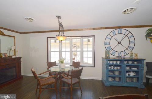 48 Calvin Unger Ln, Berkeley Springs WV 25411-5181 exterior