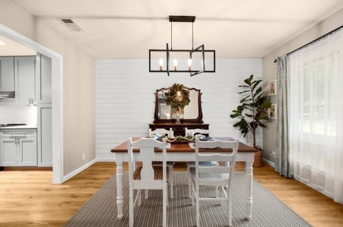 2207 Baltusrol Dr, Austin TX  78747-1202 exterior