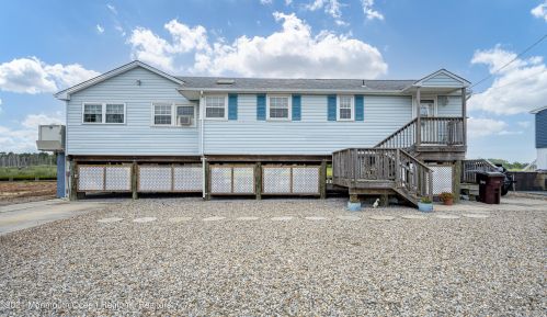 242 Bay Dr, Berkeley Township, NJ 08721-3119