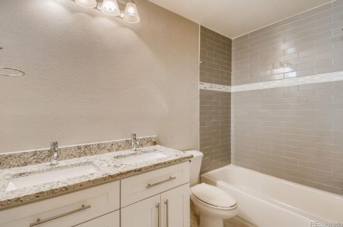 11991 Frd Dr, Aurora CO 80012-3282 exterior