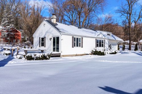 106 Brook St, Barrington Hills, IL 60102