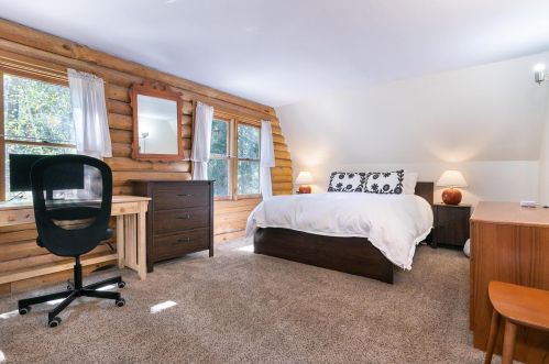 10691 Jeffrey Way, Truckee CA  96161-2518 exterior