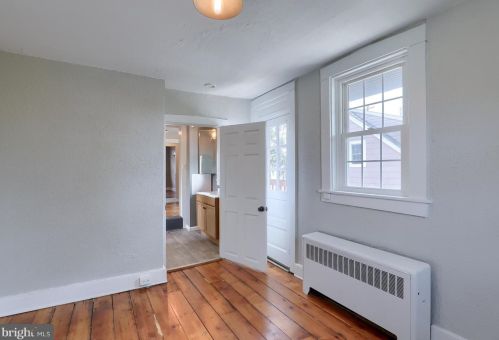 212 Howard Ave, Lancaster PA  17602-4208 exterior