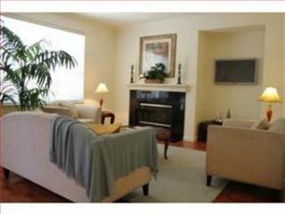 933 Oakes St, Palo Alto, CA 94303-2555