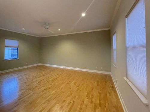 4204 Cabell Dr, Dallas TX  75204-3657 exterior