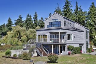 1281 Starfish Rd, Freeland, WA 98249-9321