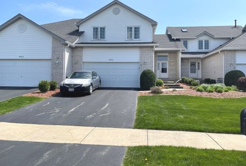 8923 Pheasant Lake Dr, Tinley Park, IL 60487-9570