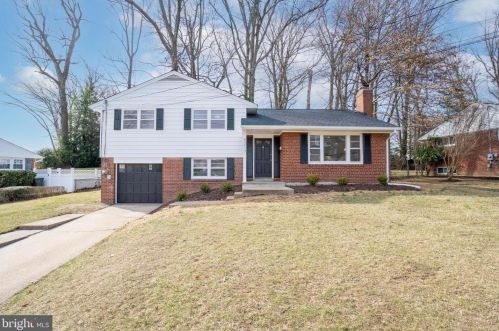 5217 Ravensworth Rd, Springfield VA  22151-2510 exterior