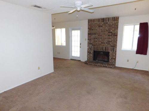 4500 Dorsett Oaks Cir, Austin, TX 78727-5834
