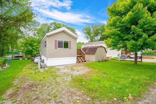70 Dinosaur Rd, Lorenzo, IL 60481-8500