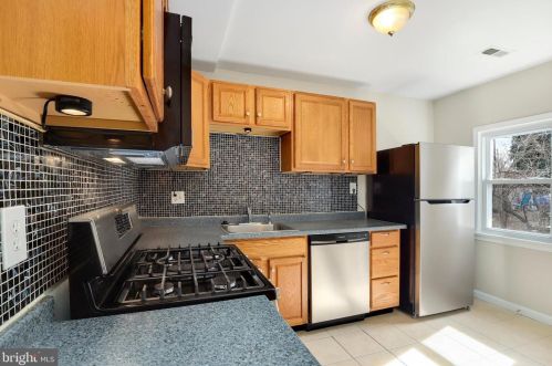 4206 Round Hl Rd, Silver Spring MD 20906-4869 exterior