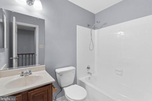 2923 Mozart Dr, Silver Spring MD 20904-6815 exterior