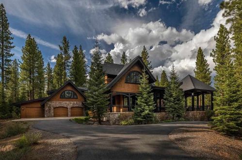 8130 Valhalla Dr, Truckee, CA 96161-3319