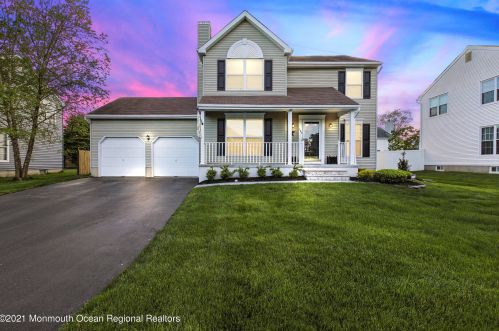 147 Augusta St, Tinton Falls NJ  07712-7708 exterior