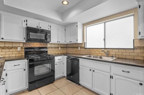 4817 120, Hawthorne CA 90250-2724 exterior