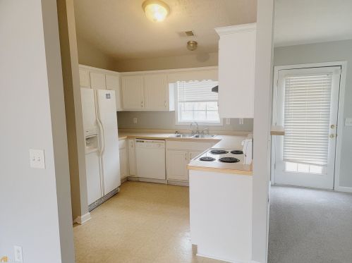 50 Thrasher Rd, Porterdale, GA 30016-8783