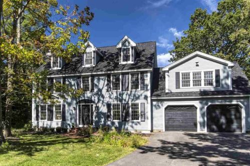 71 Buckminster Way, Portsmouth, NH 03801-5640