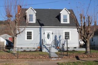 803 Kanawha Ave, Nitro, WV 25143-2131