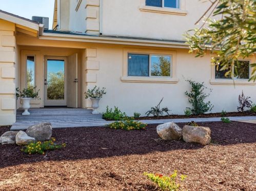 555 Mountain Springs Rd, Lake Nacimiento, CA 93446-5231