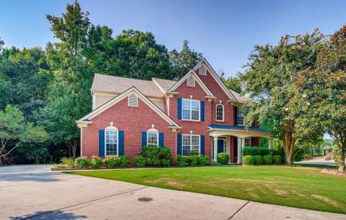 810 Potters Bar Ln, Suwanee, GA 30024-1566