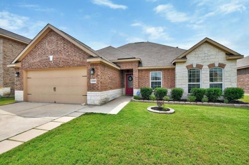 1265 Twin Estates Dr, Uhland, TX 78640