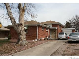 2356 Oswego St, Denver, CO 80010-1630