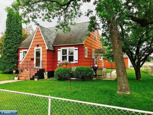 1420 1st St, Fayal, MN 55734-1205