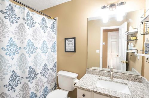 122 Meadow View Dr, Jackson GA  30233-2908 exterior