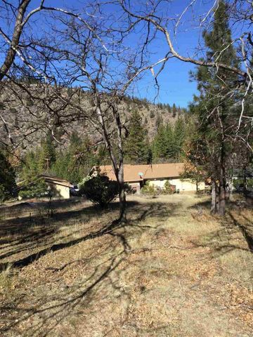 1090 Mckeen Rd, Callahan, CA 96014-9324