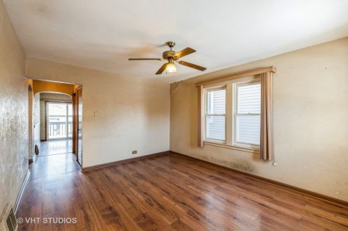 3227 Cuyler Ave, Forest View, IL 60402-3507