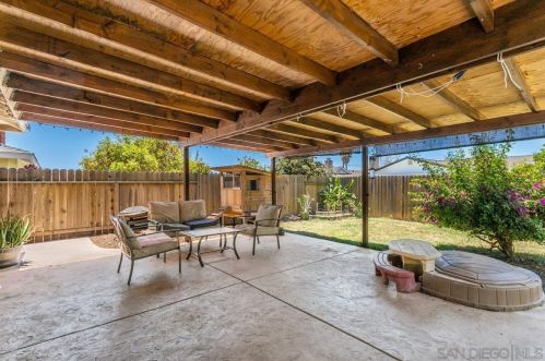4919 Roja Dr, Oceanside, CA 92057-4321