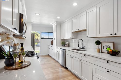 1832 Via Natal, San Lorenzo, CA 94580-2144