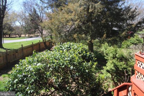 17 Friendship Ct, Charles Town WV 25414-5058 exterior