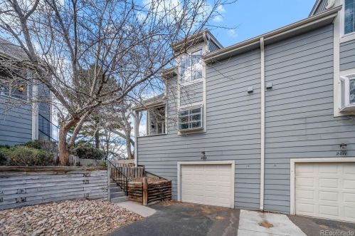 2013 Worchester Way, Denver CO  80014-4308 exterior