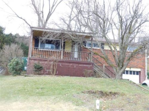 135 Holstein Dr, Noblestown, PA 15071-9470