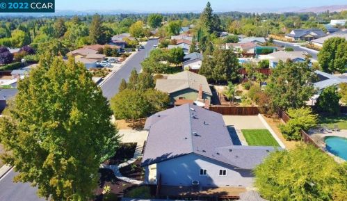 5209 Jomar Dr, Concord CA  94521-2341 exterior