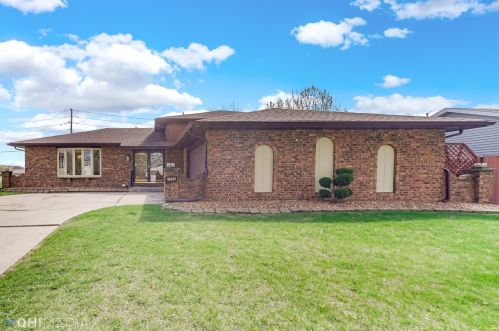7453 Pierce Pl, Gary, IN 46410-4679