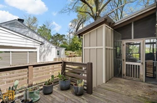 1647 Geary Dr, Atlanta GA  30309-2217 exterior